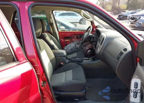 2007 Ford Escape Xlt/Xlt Sport z USA, uszkodzony, nr VIN 1FMCU03127KB89119